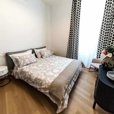 Dream Suites Milano San Babila-2
